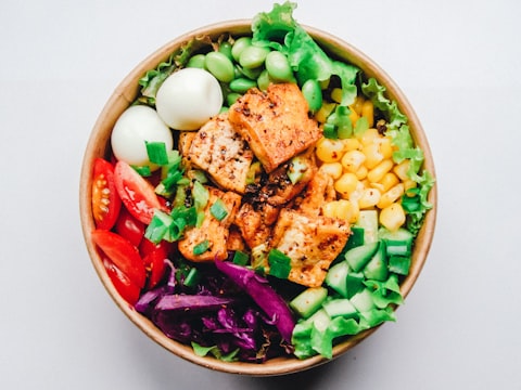 Colorful healthy keto bowl with fresh vegetables